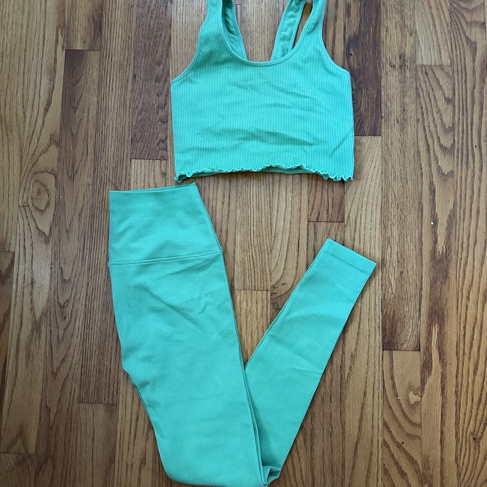 Light Green Ribbed Crop Top and Leggings Set